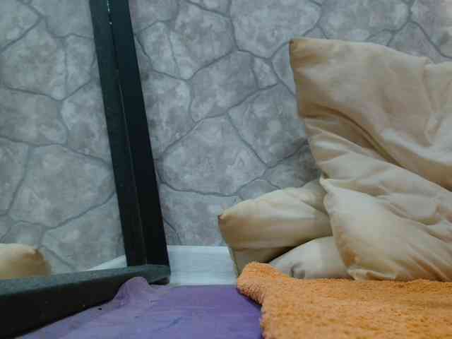 DIRTY-WH0RE webcam