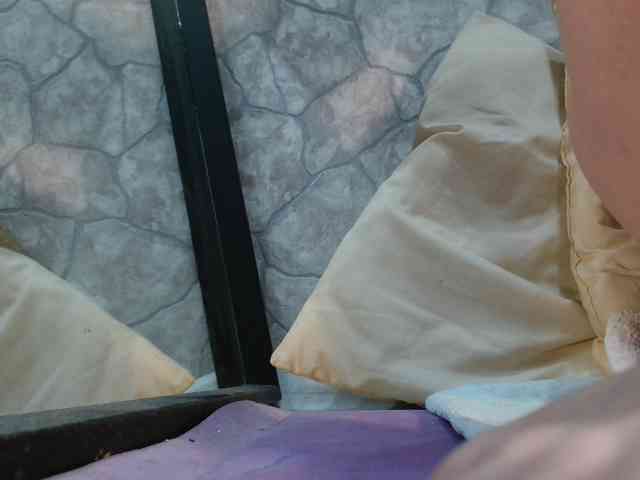 DIRTY-WH0RE webcam