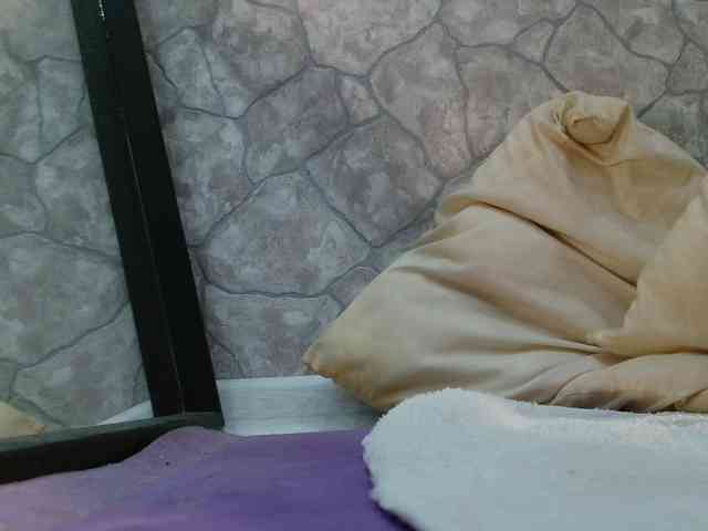 DIRTY-WH0RE webcam