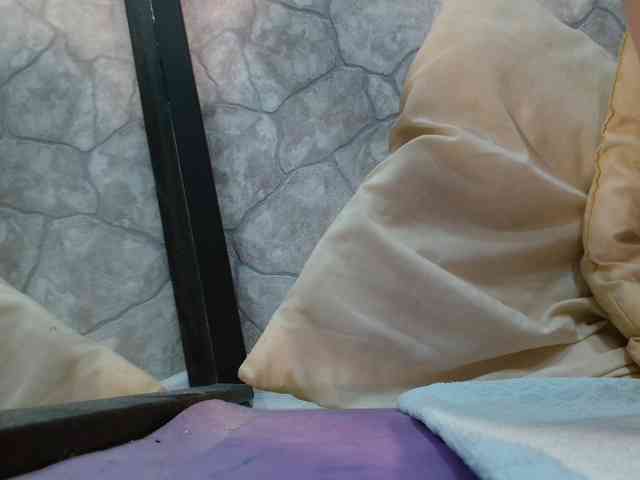 DIRTY-WH0RE webcam
