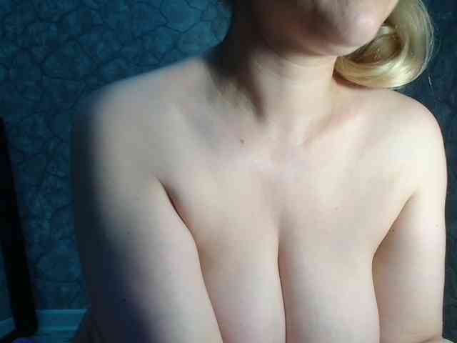 DIRTY-WH0RE webcam
