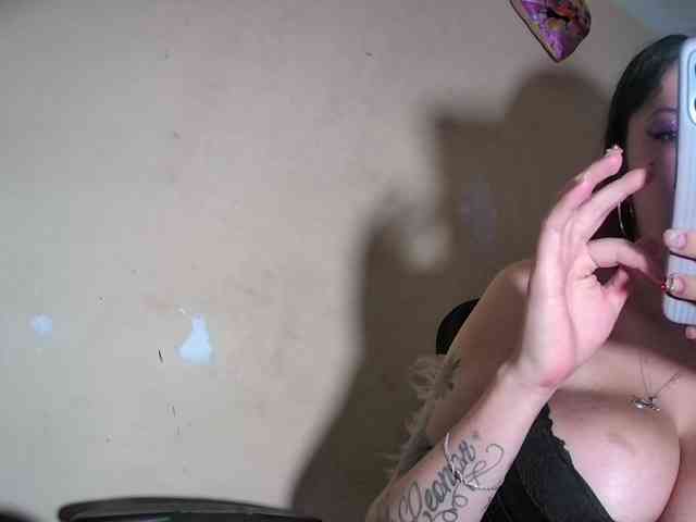 melanyissabel Live Webcam on BongaCams