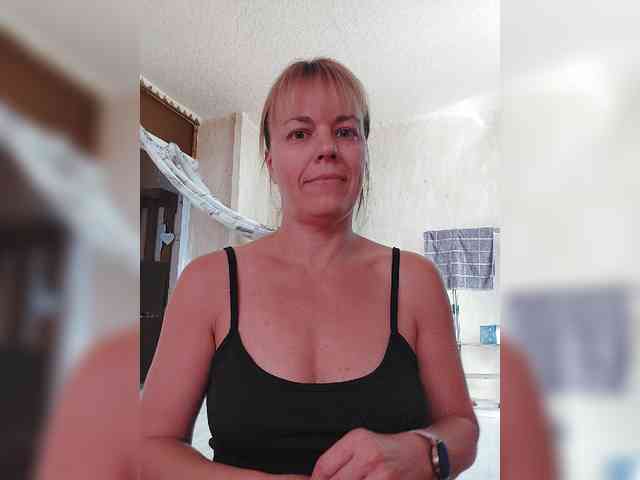 KissaHot webcam