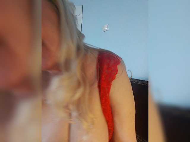 vetaru's BongaCams show and profile