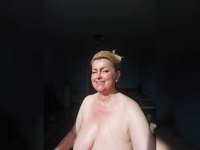 vetaru's BongaCams show and profile