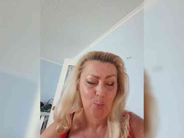 vetaru Sex Cam Show
