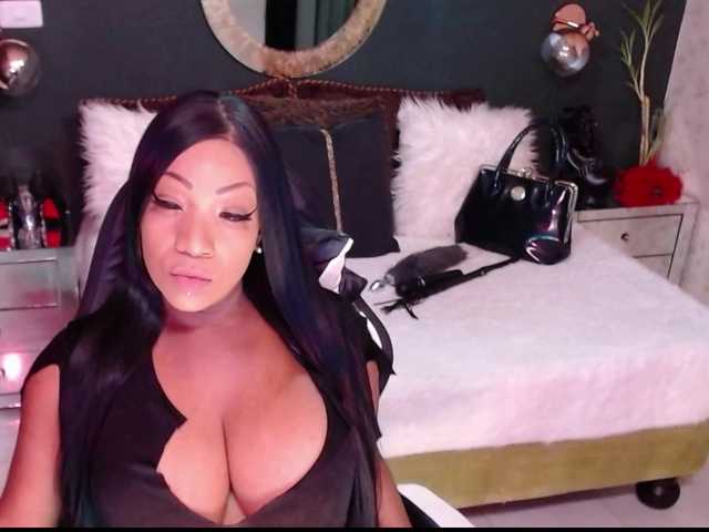 MadikeyHappy live cam on BongaCams