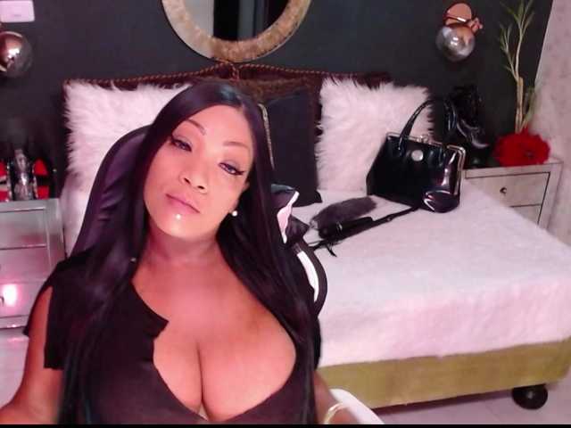 MadikeyHappy live cam on BongaCams