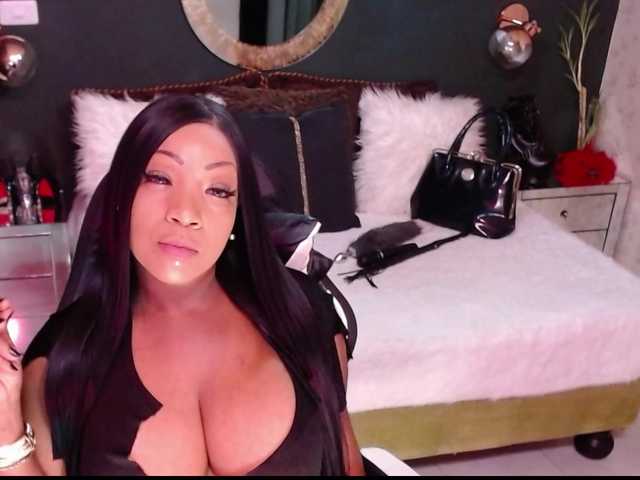 MadikeyHappy live cam on BongaCams