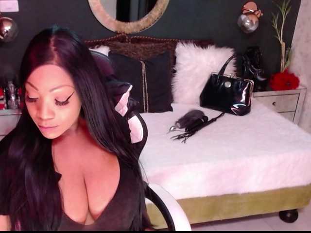 MadikeyHappy live cam on BongaCams