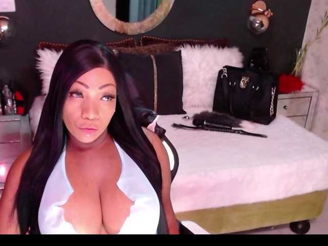 MadikeyHappy live webcam show