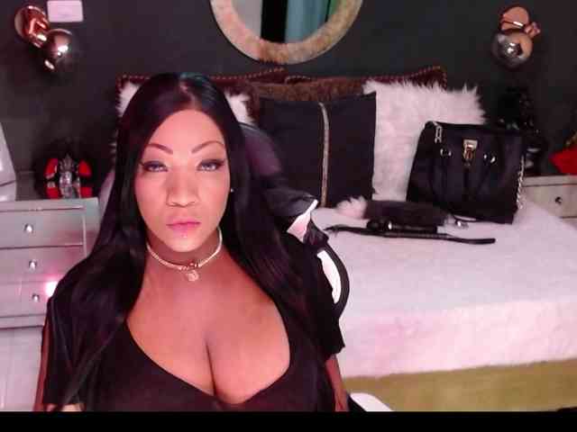 MadikeyHappy webcam