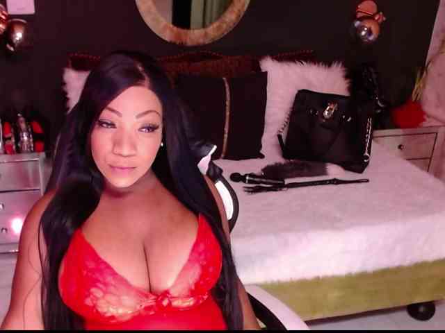 MadikeyHappy webcam
