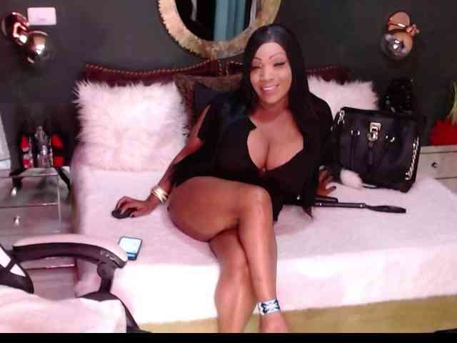 MadikeyHappy webcam