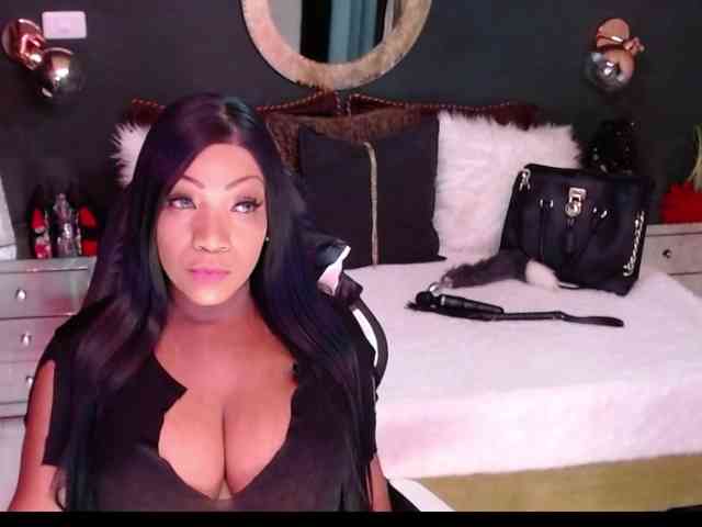 MadikeyHappy webcam