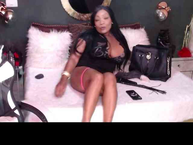 MadikeyHappy webcam