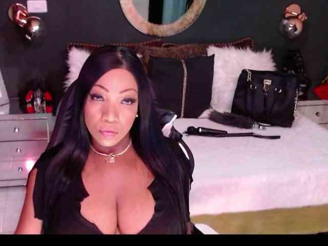 MadikeyHappy webcam