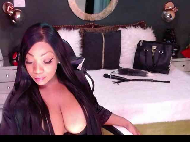 MadikeyHappy webcam