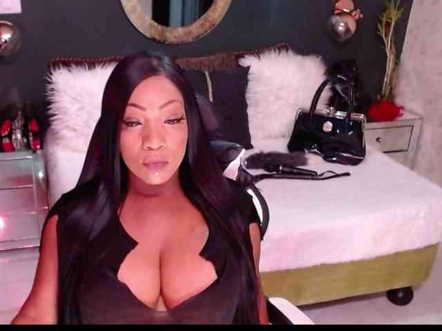 MadikeyHappy webcam
