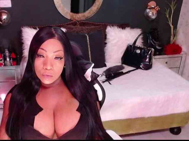 MadikeyHappy webcam