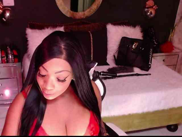 MadikeyHappy webcam
