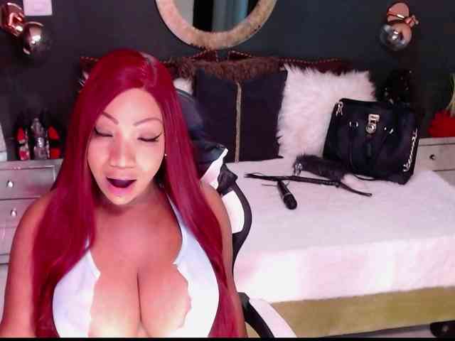 MadikeyHappy webcam