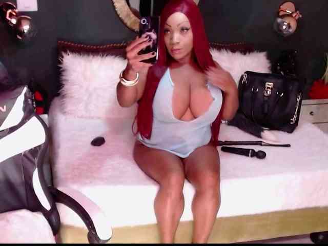 MadikeyHappy webcam