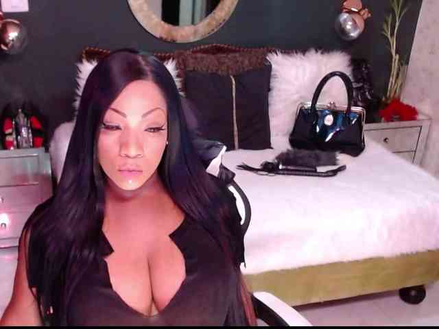 MadikeyHappy webcam