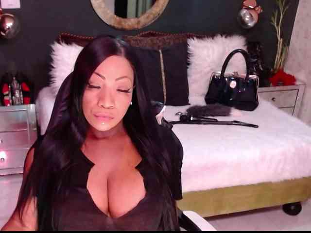 MadikeyHappy webcam