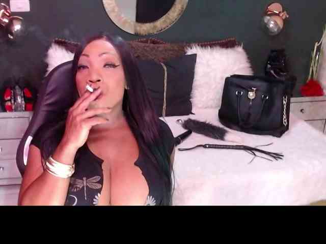 MadikeyHappy webcam