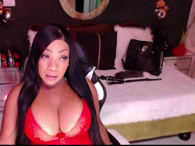 MadikeyHappy webcam