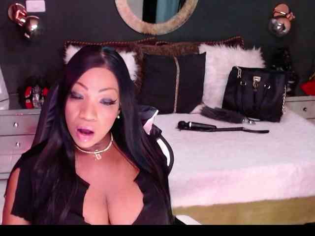MadikeyHappy webcam