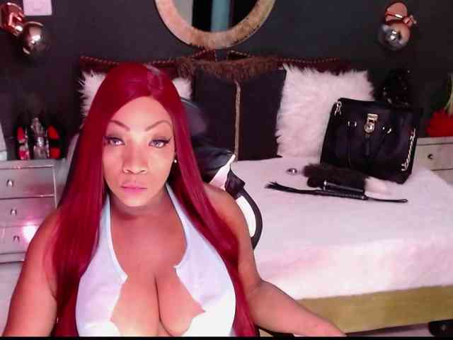 MadikeyHappy webcam