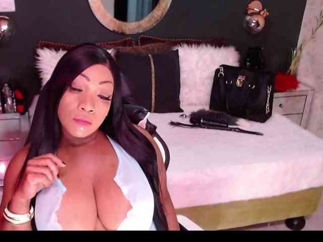 MadikeyHappy webcam