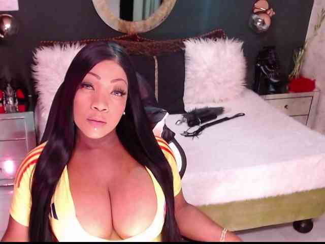 MadikeyHappy webcam