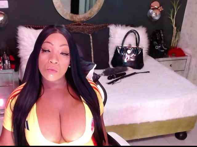 MadikeyHappy Live Webcam on BongaCams