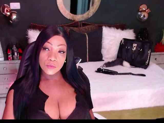 MadikeyHappy webcam