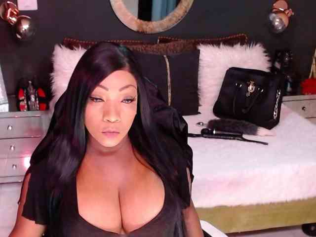 MadikeyHappy webcam