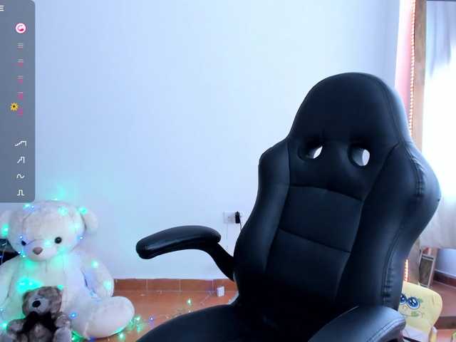 angelaagomez live cam on BongaCams