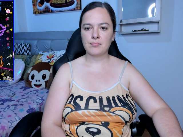 angelaagomez live cam on BongaCams