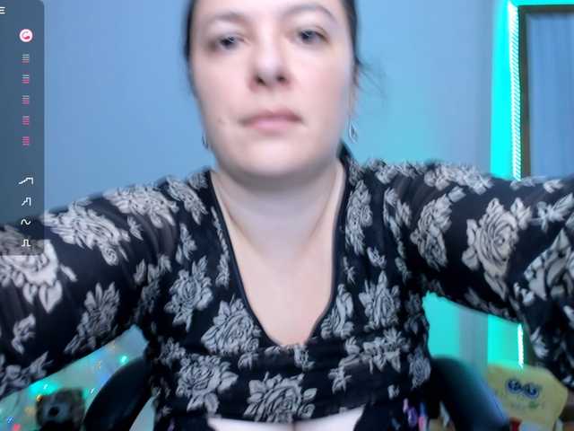 angelaagomez live cam on BongaCams