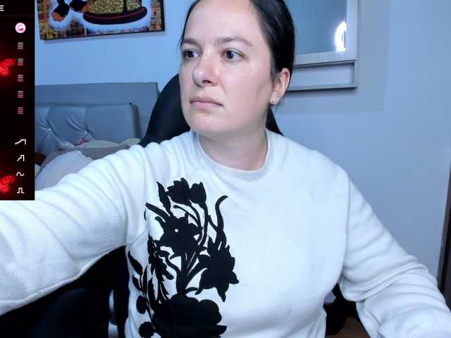 angelaagomez live cam on BongaCams