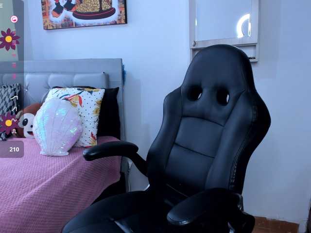angelaagomez live cam on BongaCams