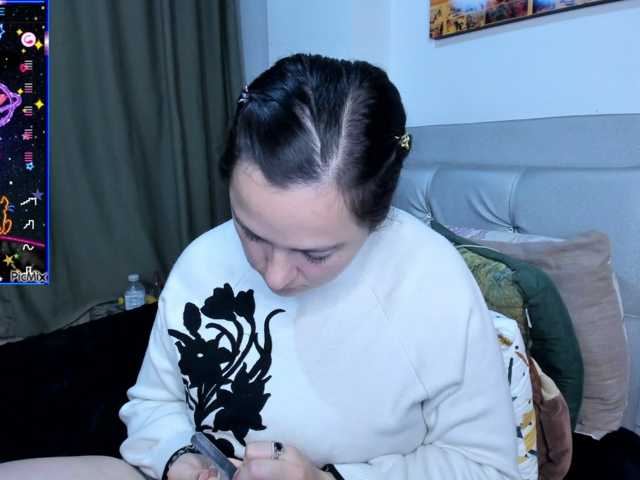 angelaagomez, live now on BongaCams