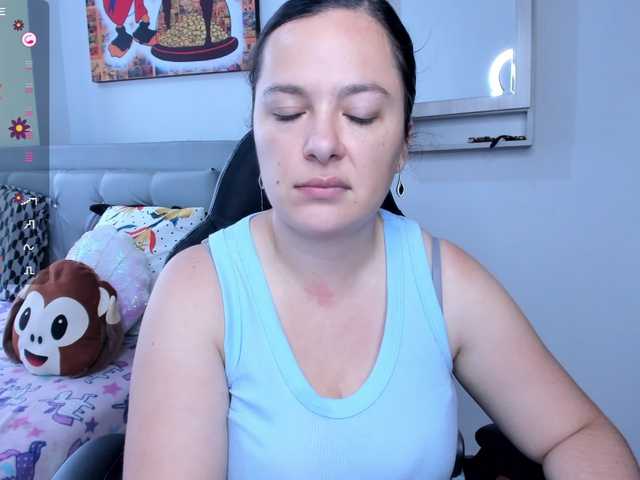 angelaagomez live cam on BongaCams