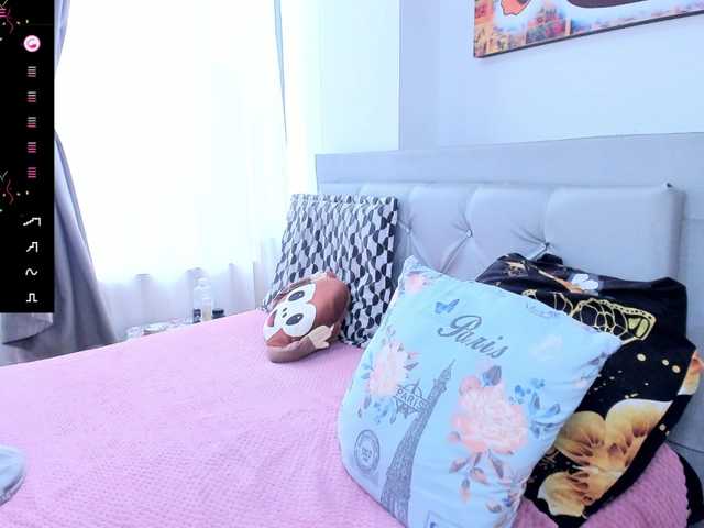 angelaagomez live cam on BongaCams