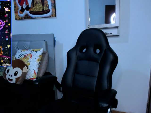 angelaagomez live cam preview