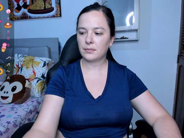 angelaagomez — live female cam