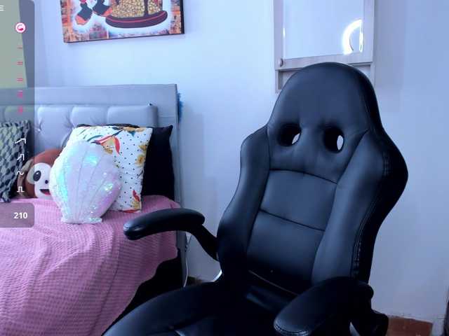 angelaagomez live cam on BongaCams