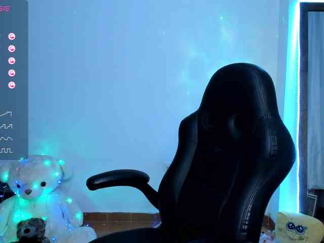 angelaagomez's live room
